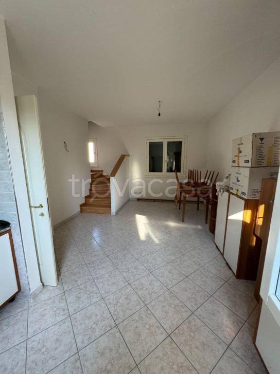 casa indipendente in vendita a Sequals in zona Lestans