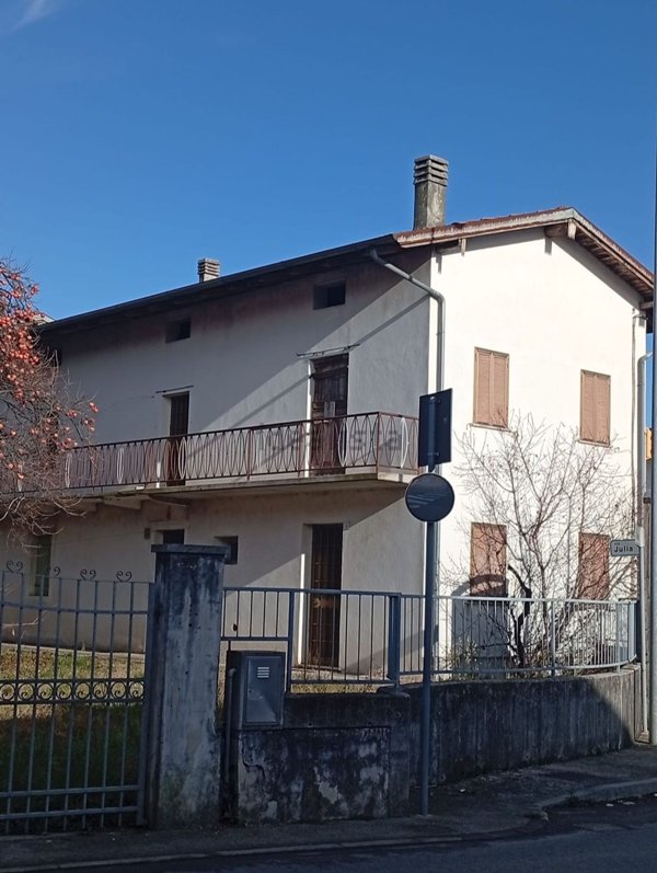 casa indipendente in vendita a Sequals in zona Lestans
