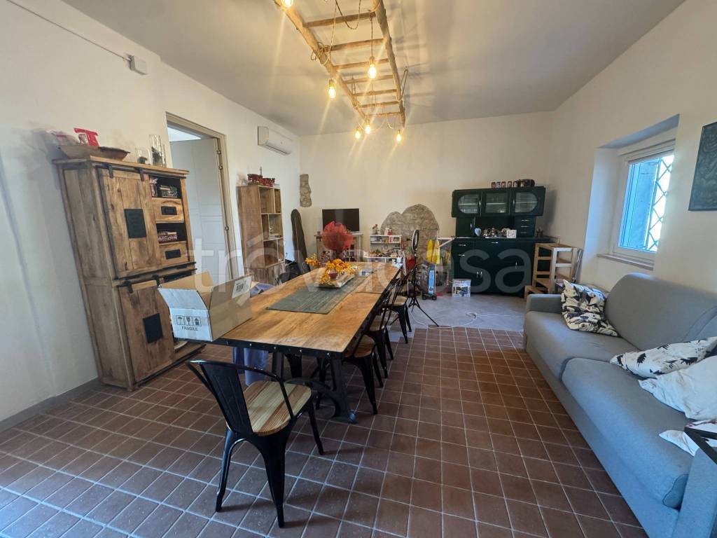 casa indipendente in vendita a Sequals in zona Lestans