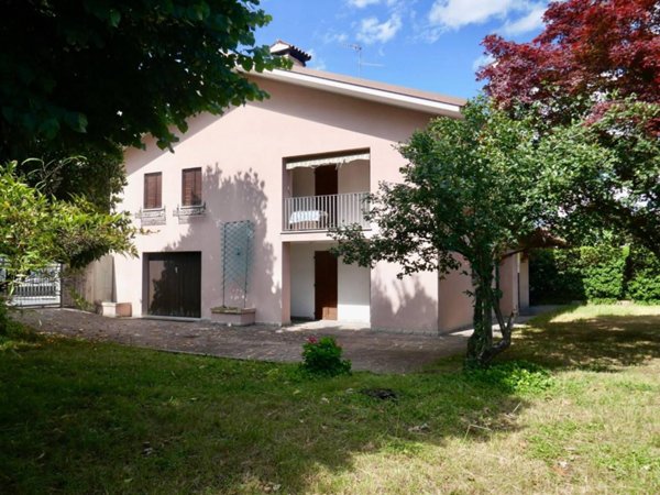 casa indipendente in vendita a Sequals in zona Lestans