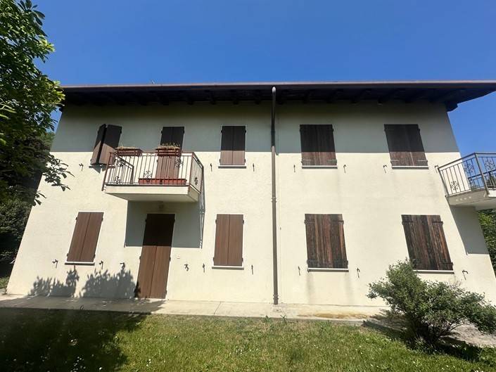 casa indipendente in vendita a Sequals