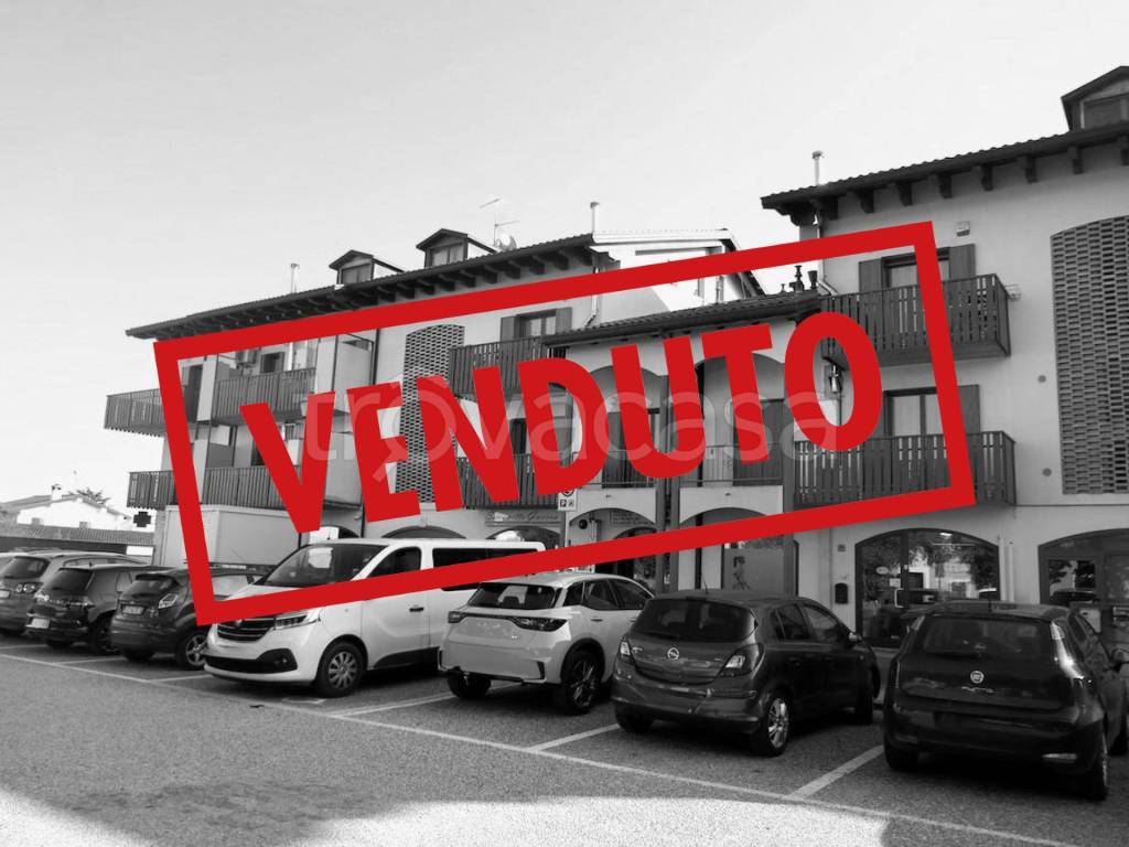 appartamento in vendita a Sequals in zona Lestans