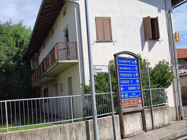 casa indipendente in vendita a Sequals in zona Lestans