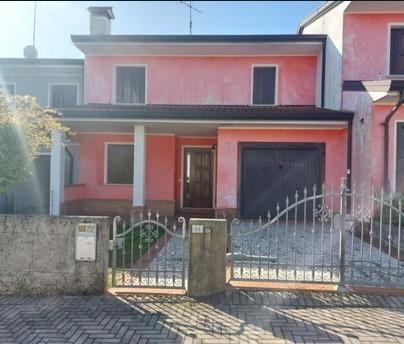 casa indipendente in vendita a Sesto al Reghena in zona Marignana