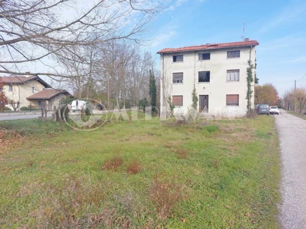 casa indipendente in vendita a Sesto al Reghena in zona Casette