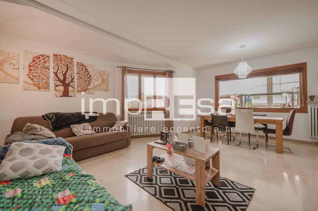 casa indipendente in vendita a Sesto al Reghena in zona Viali