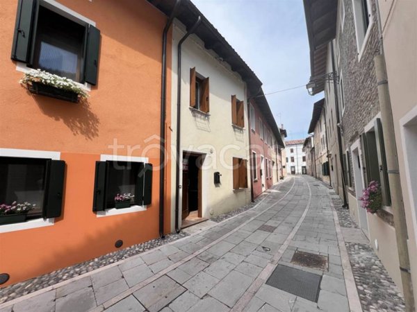 casa indipendente in vendita a Sesto al Reghena