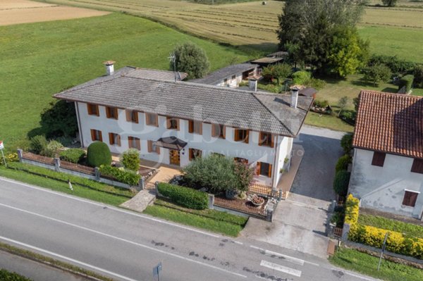 casa indipendente in vendita a Sesto al Reghena in zona Mure