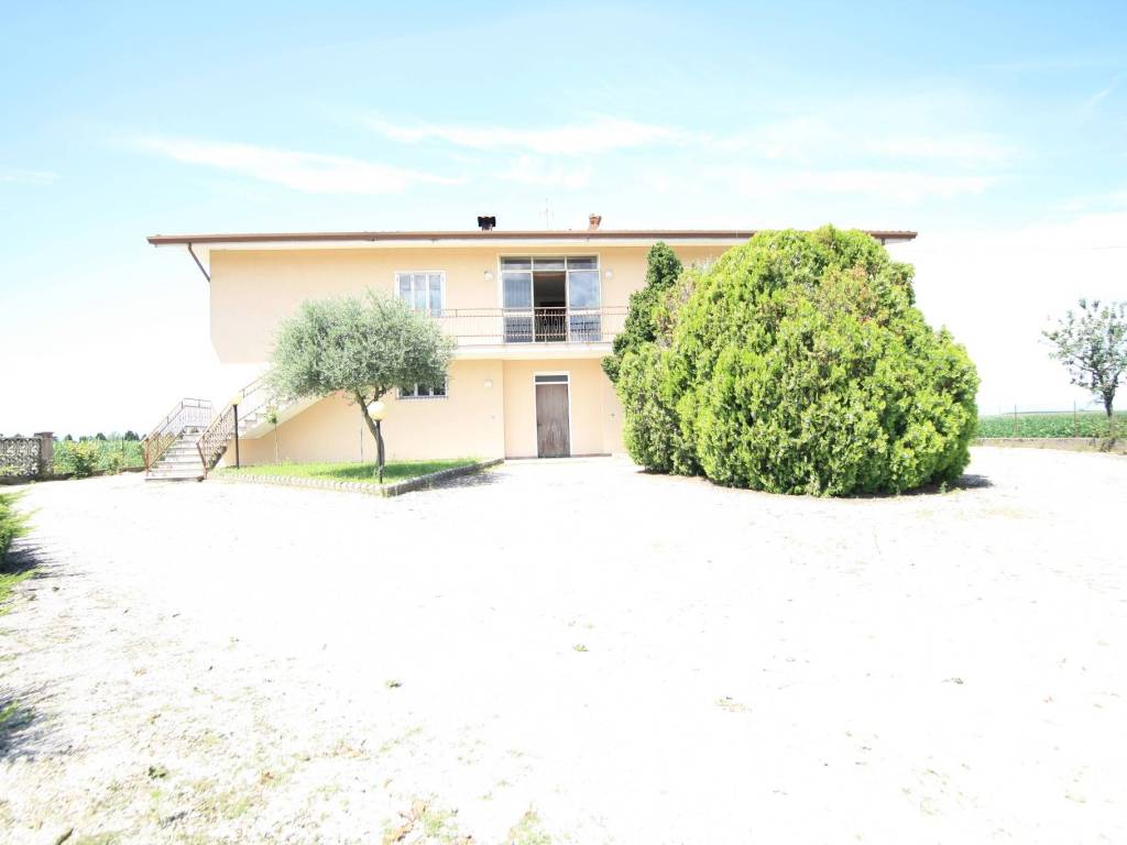casa indipendente in vendita a Sesto al Reghena in zona Levada