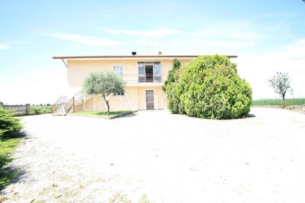 casa indipendente in vendita a Sesto al Reghena in zona Levada