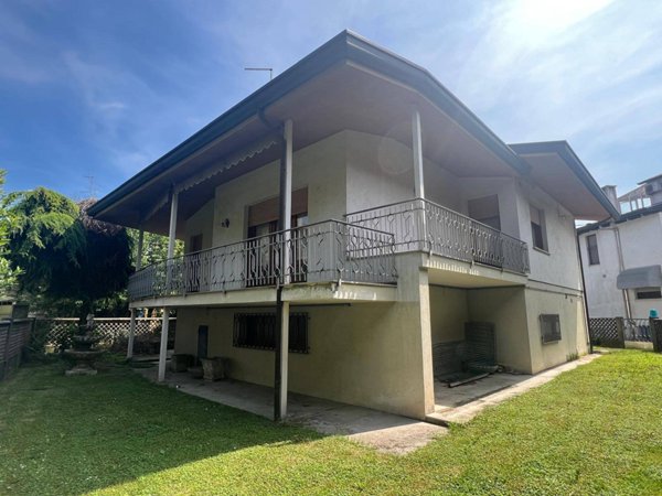 casa indipendente in vendita a Sesto al Reghena in zona Bagnarola