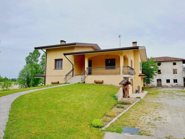 casa indipendente in vendita a Sesto al Reghena in zona Bagnarola