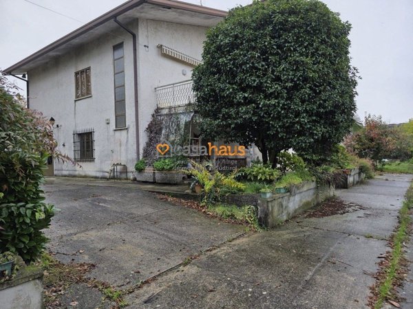 casa indipendente in vendita a Sesto al Reghena