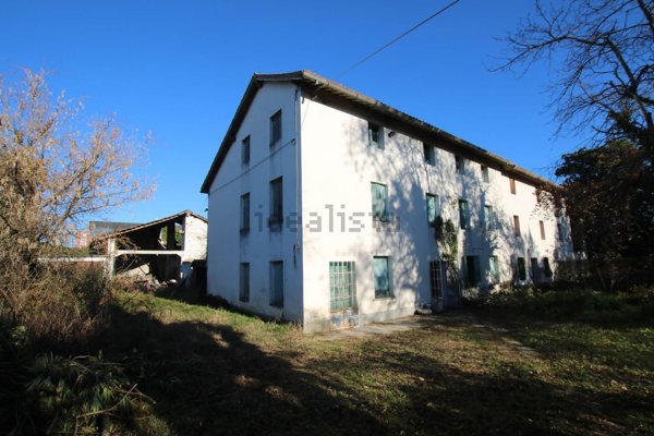 casale in vendita a Sesto al Reghena