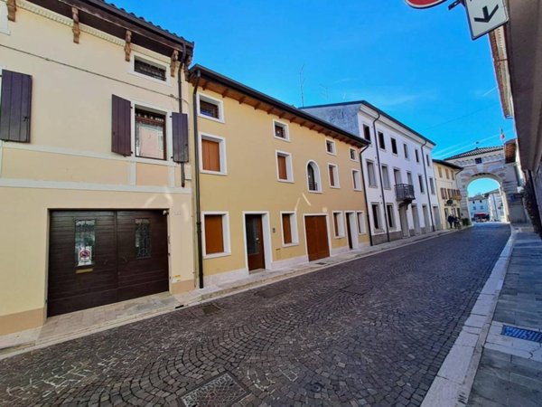 casa indipendente in vendita a Sesto al Reghena