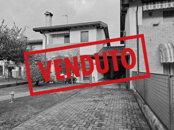casa indipendente in vendita a Sesto al Reghena in zona Santa Sabina