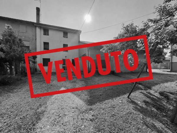 casa indipendente in vendita a Sesto al Reghena