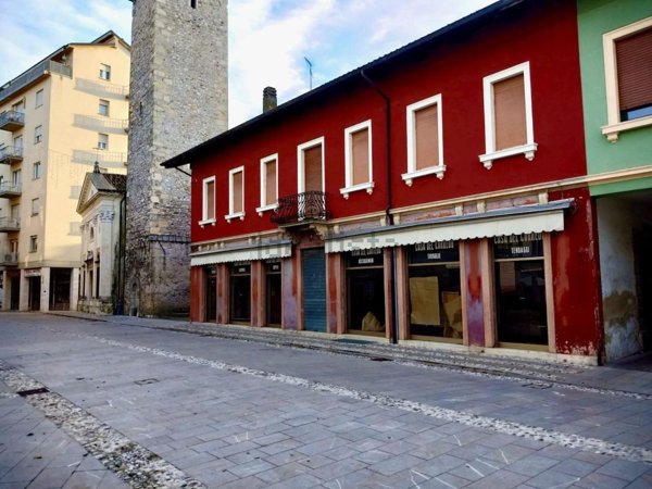 locale commerciale in vendita a Spilimbergo