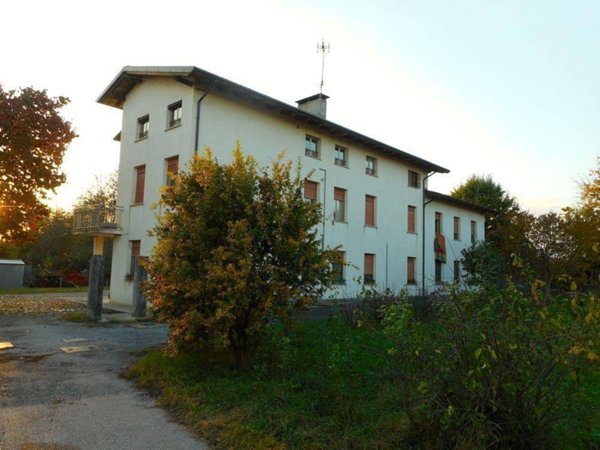 casa indipendente in vendita a Spilimbergo in zona Tauriano