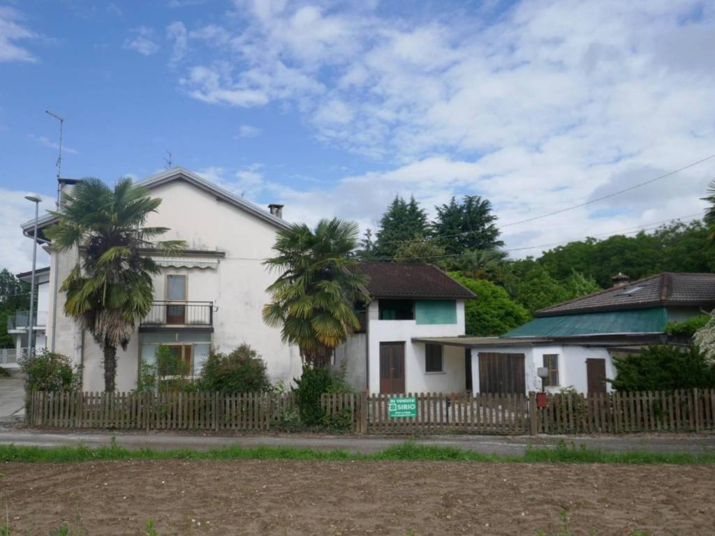 casa indipendente in vendita a Spilimbergo in zona Baseglia