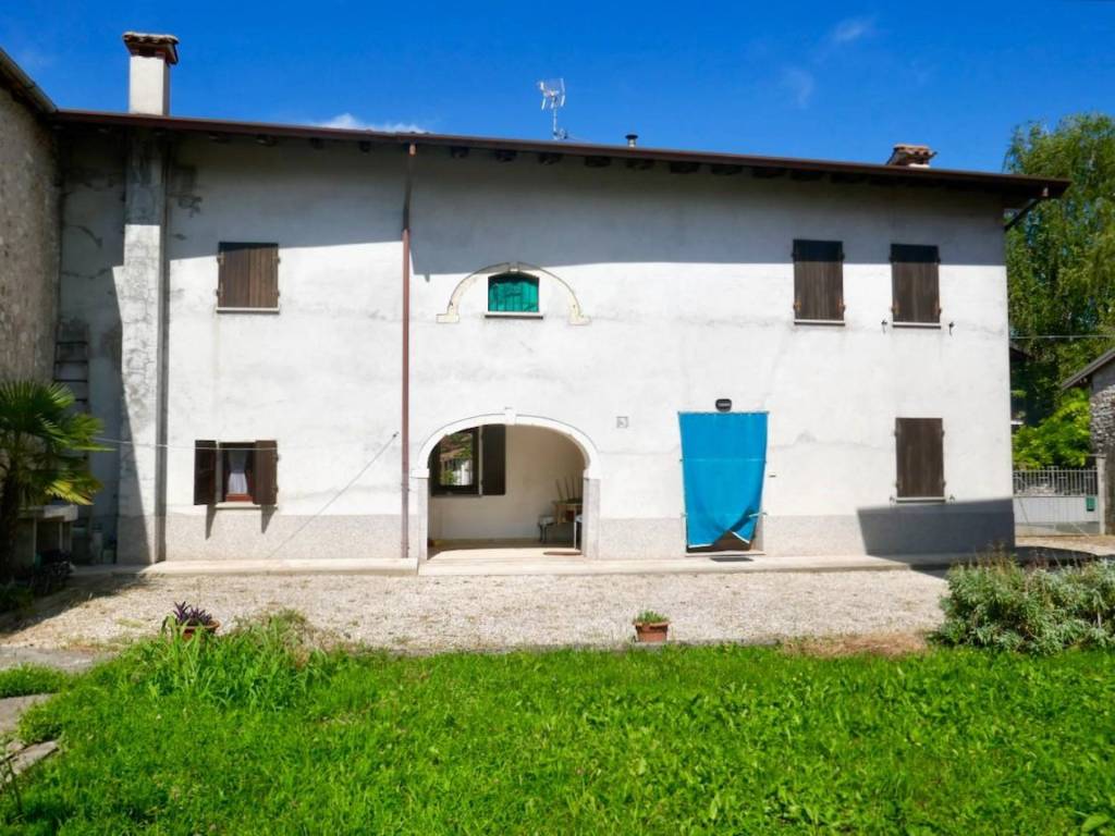 casa indipendente in vendita a Spilimbergo in zona Tauriano