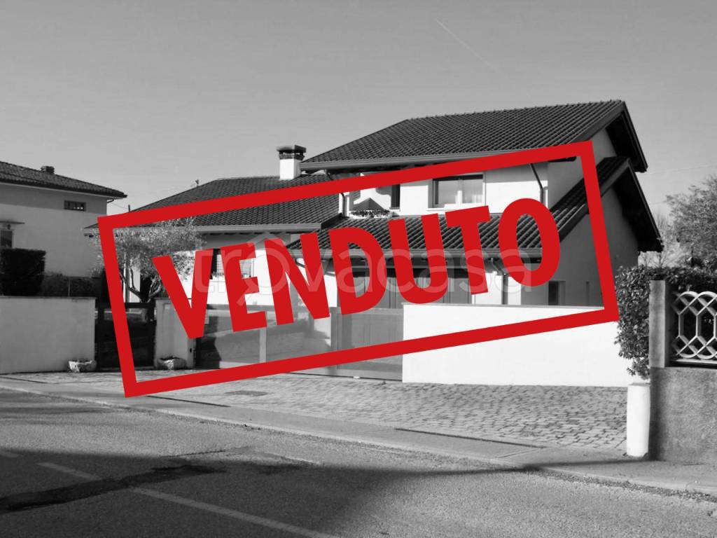 casa indipendente in vendita a Spilimbergo in zona Vacile