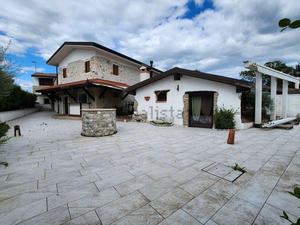 casa indipendente in vendita a Spilimbergo in zona Baseglia