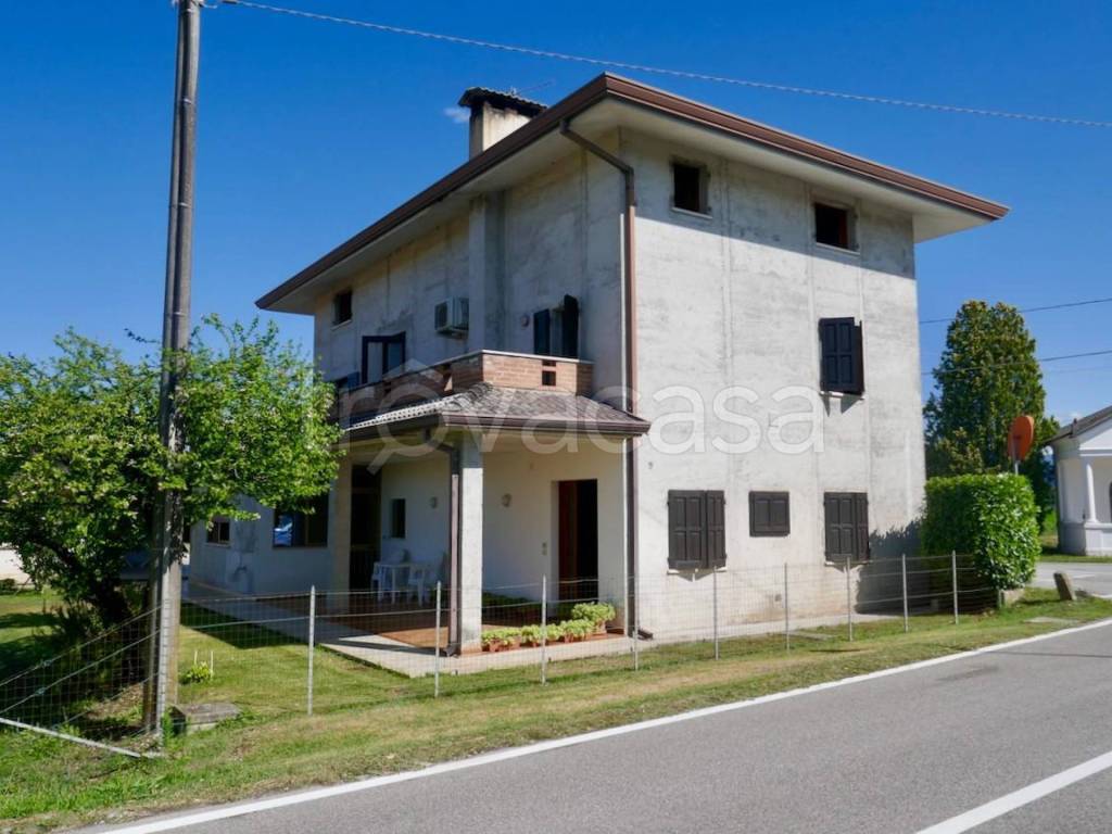 casa indipendente in vendita a Spilimbergo in zona Tauriano