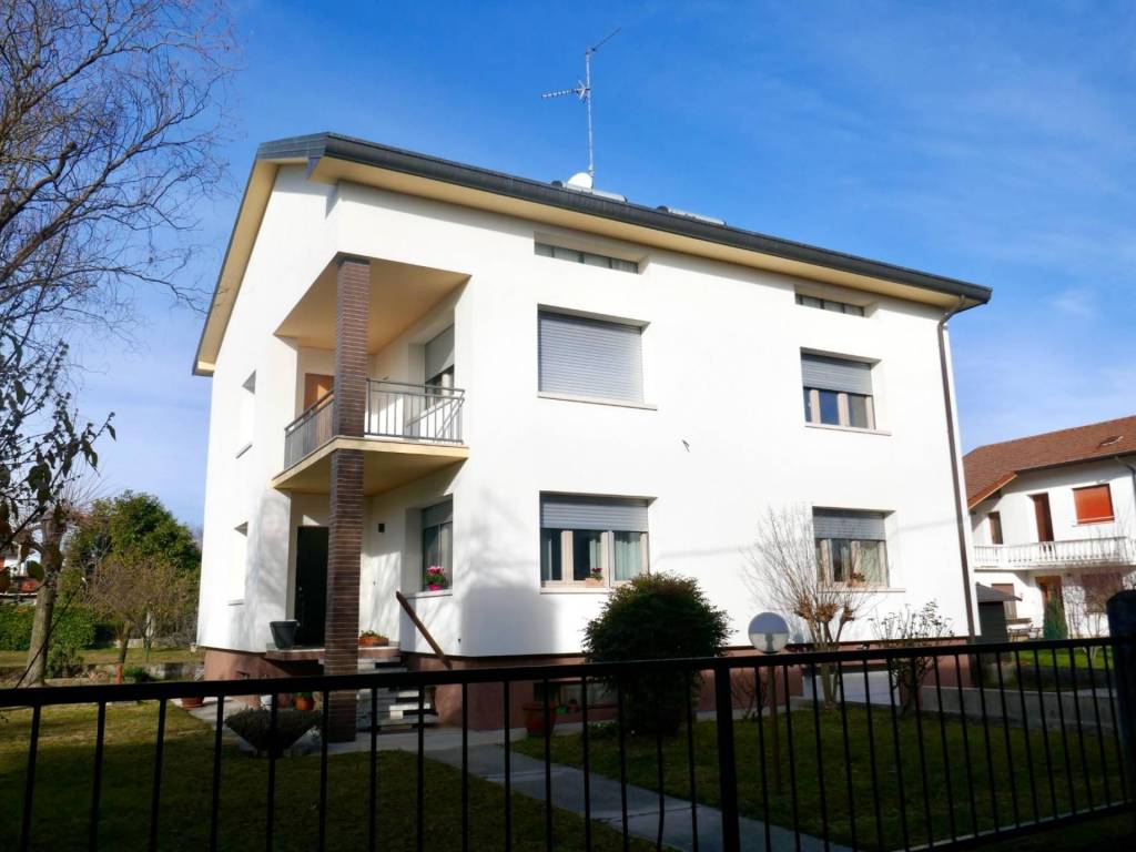 appartamento in vendita a Spilimbergo in zona Istrago