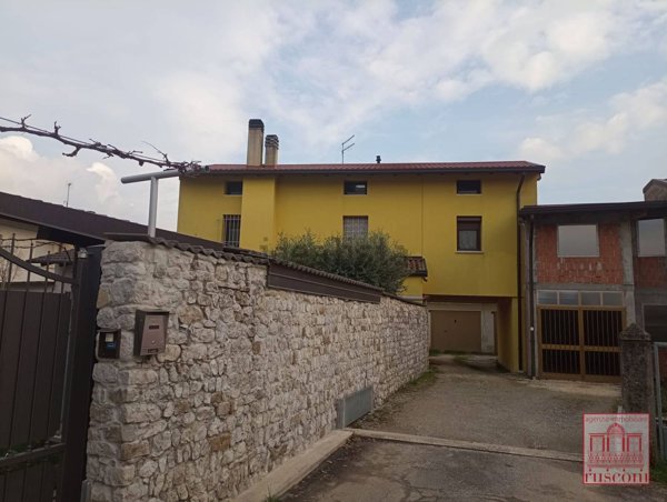 appartamento in vendita a Spilimbergo in zona Tauriano