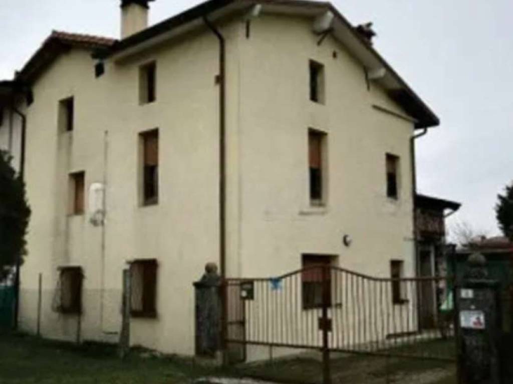 casa indipendente in vendita a Spilimbergo in zona Gradisca