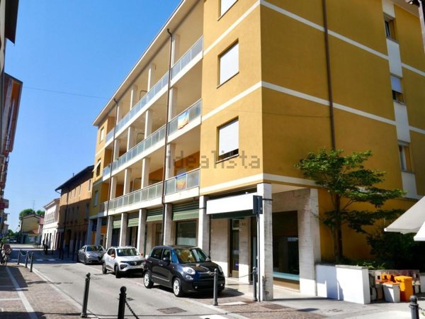 locale commerciale in vendita a Spilimbergo