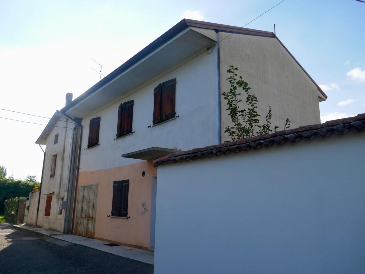 casa indipendente in vendita a Spilimbergo in zona Istrago