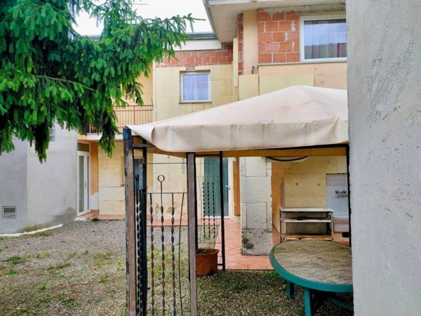 casa indipendente in vendita a Spilimbergo in zona Istrago