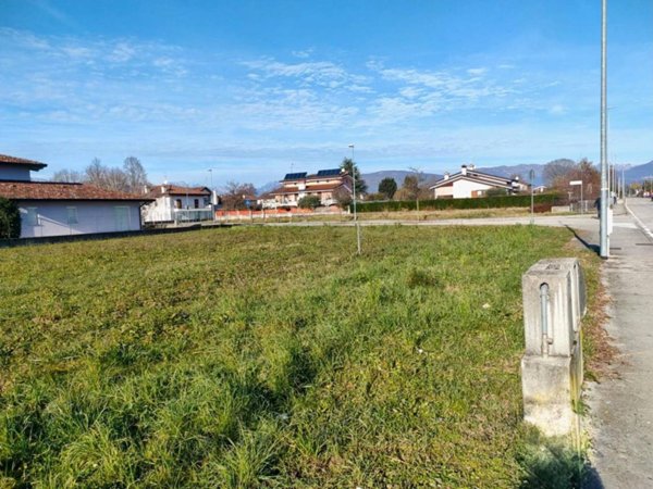 negozio in vendita a Spilimbergo