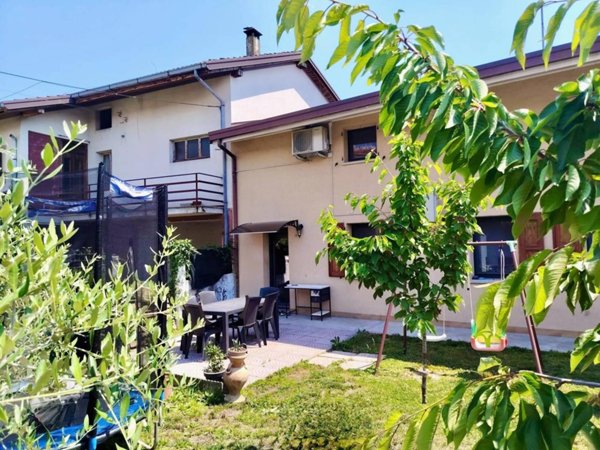 casa indipendente in vendita a Spilimbergo in zona Tauriano