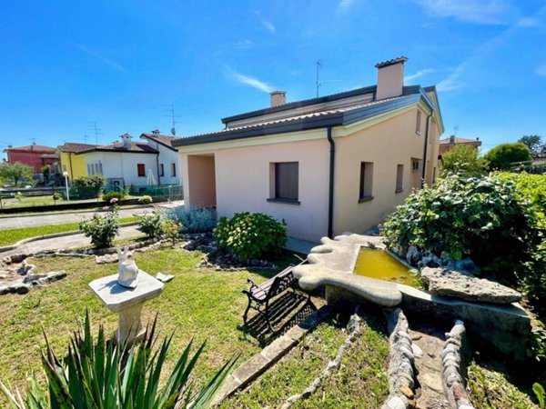 casa indipendente in vendita a Spilimbergo