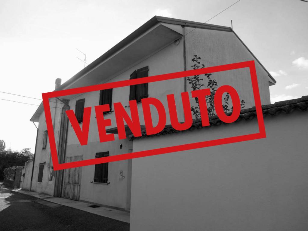 casa indipendente in vendita a Spilimbergo in zona Istrago