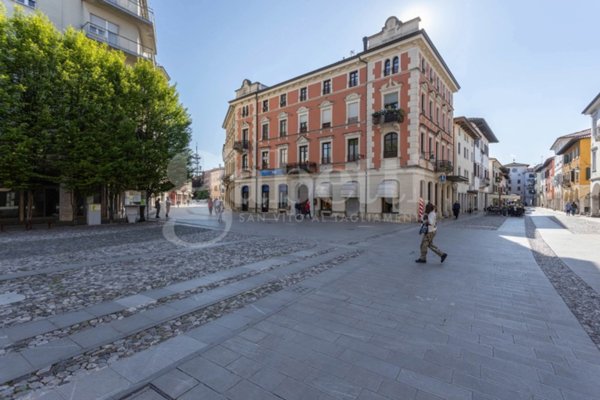 negozio in vendita a Spilimbergo