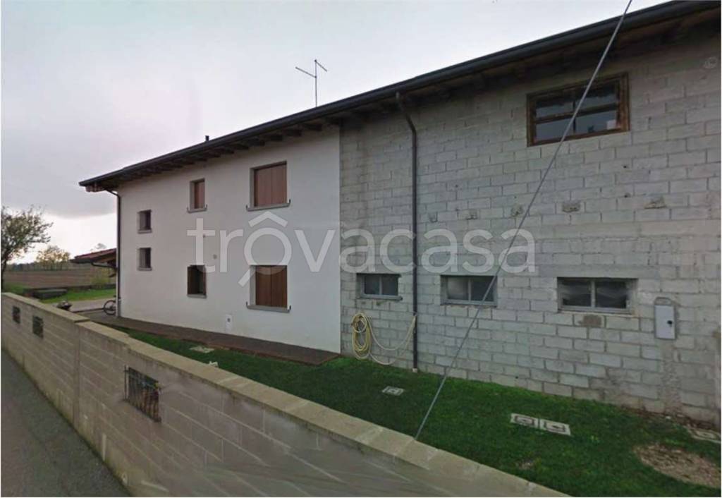 casa indipendente in vendita a Spilimbergo in zona Barbeano