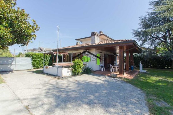 casa indipendente in vendita a Spilimbergo in zona Gradisca