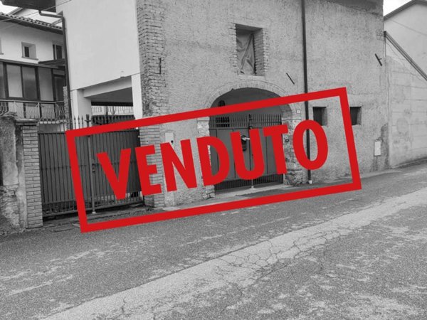 casa indipendente in vendita a Spilimbergo in zona Gradisca