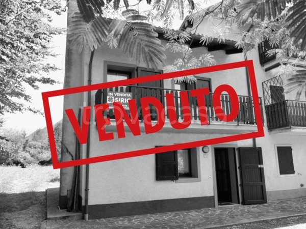 casa indipendente in vendita a Tramonti di Sotto