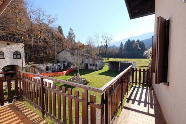 casa indipendente in vendita a Tramonti di Sotto in zona Tridis