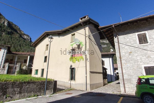 casa indipendente in vendita a Tramonti di Sotto in zona Campone