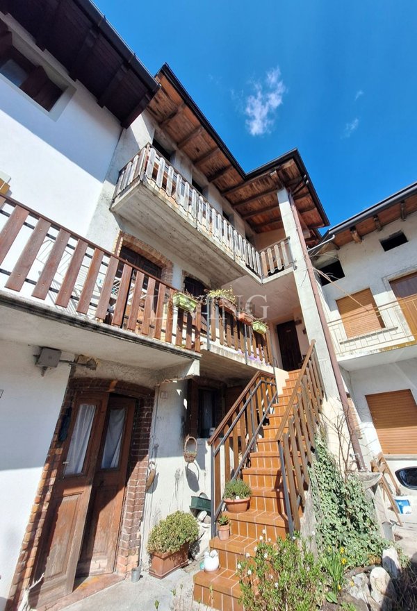 casa indipendente in vendita a Tramonti di Sotto in zona Tramonti di Mezzo