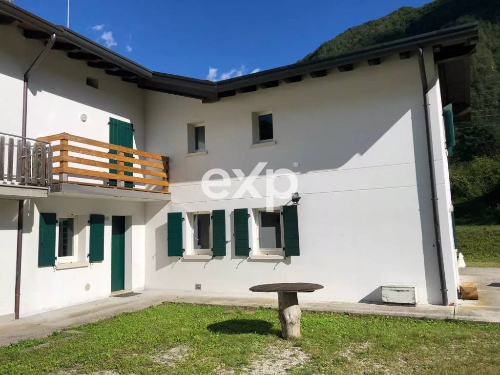 casa indipendente in vendita a Tramonti di Sotto