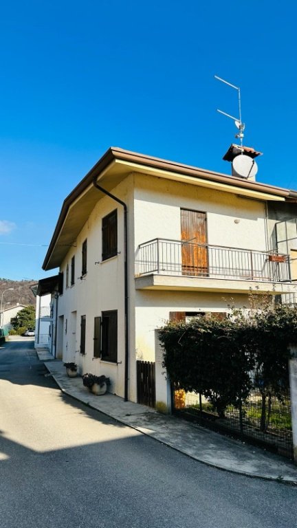 casa indipendente in vendita a Travesio