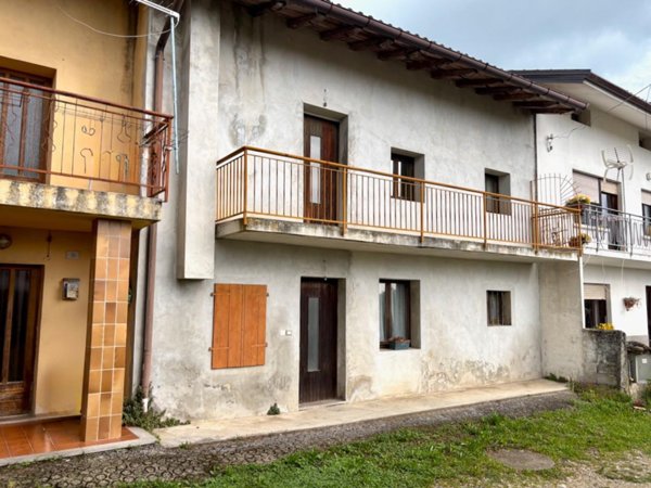 casa indipendente in vendita a Travesio in zona Usago