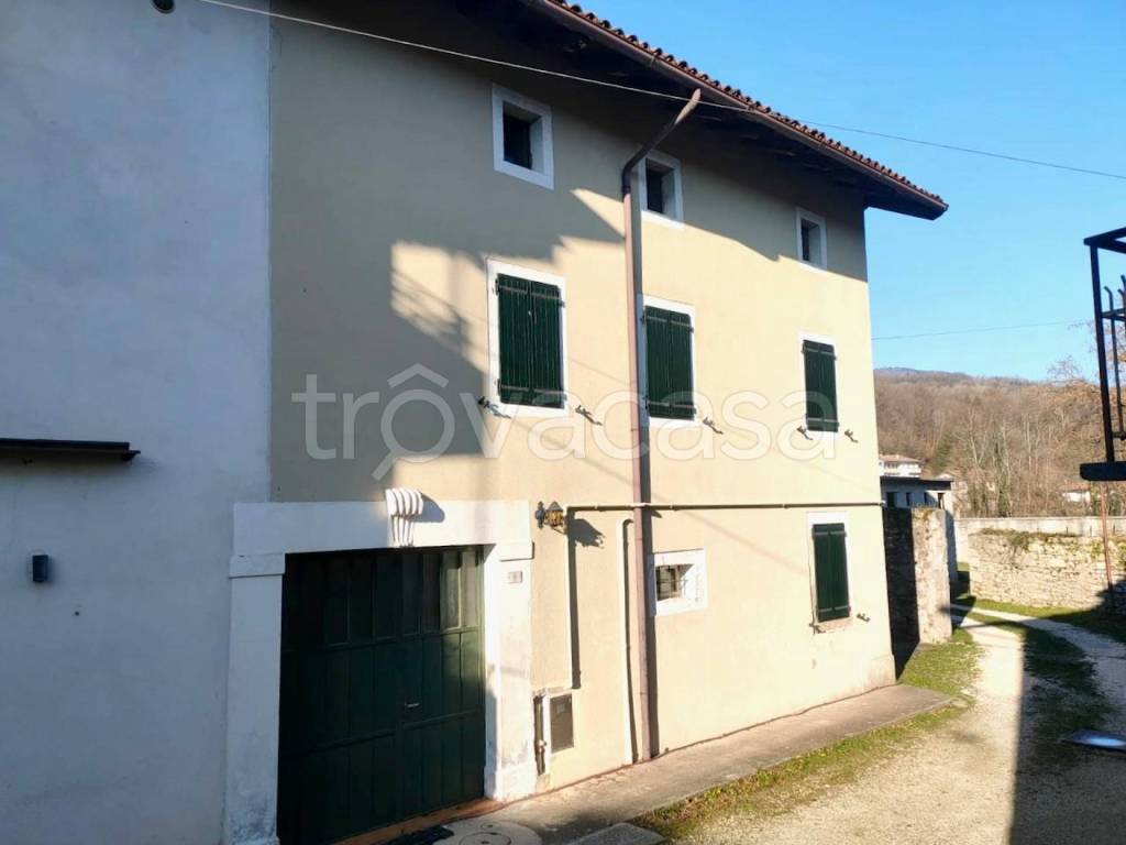 casa indipendente in vendita a Travesio